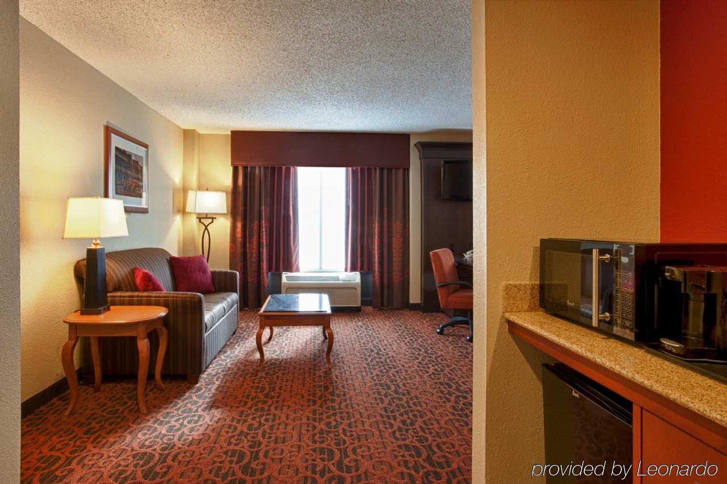 Hotel Hampton Downtown 3*